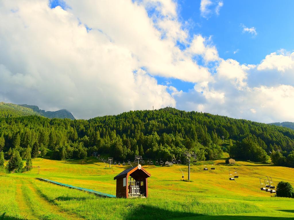 Hotel Ginepro Aprica Eksteriør billede